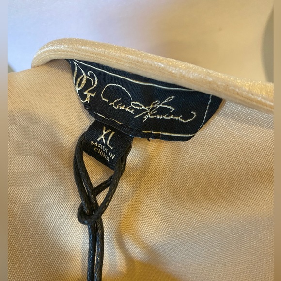 DG2 By Diane Gilman Velvet Blouse Size XL - Picture 6 of 7